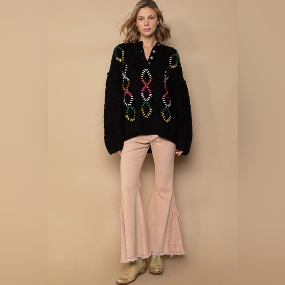 518. POL LAST 2! Pullover Sweater Oversized Black Button V-Neck Long Sleeve - Picture 3 of 4